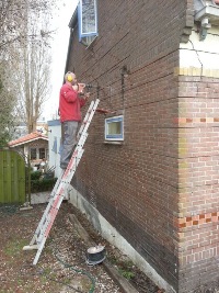 herstellen scheuren in muur